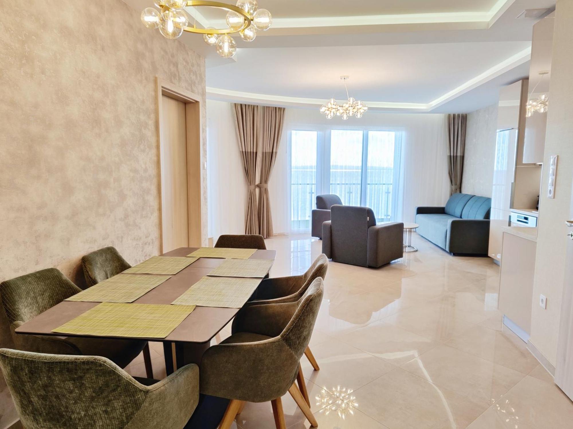 Royal Martin'S Apartment Keszthely Esterno foto