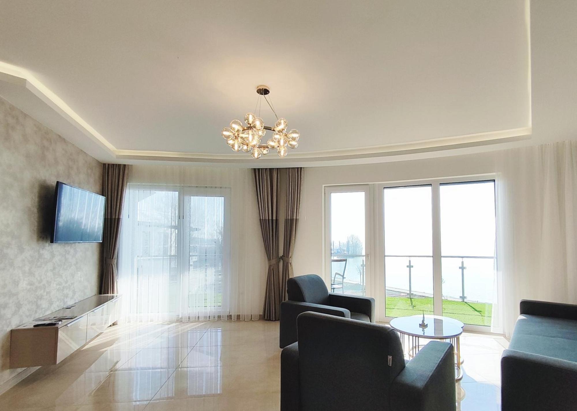 Royal Martin'S Apartment Keszthely Esterno foto